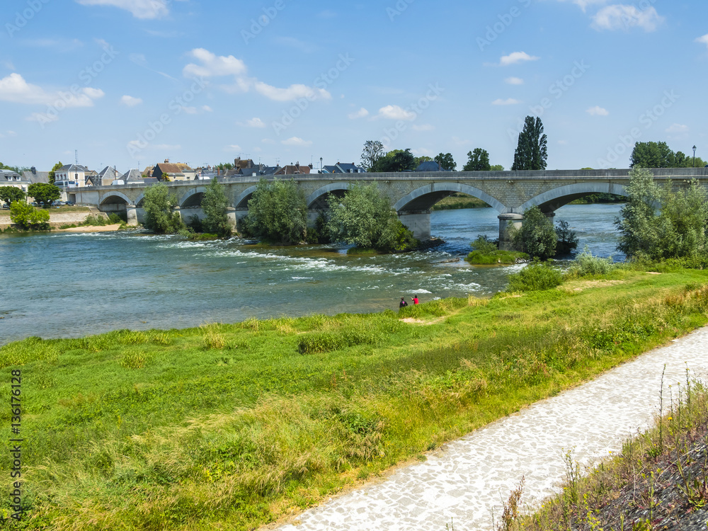 Brücke Maréchal Leclerc über die Loire, Amboise, Indre-et-Loire, Loiretal, Centre, Frankreich