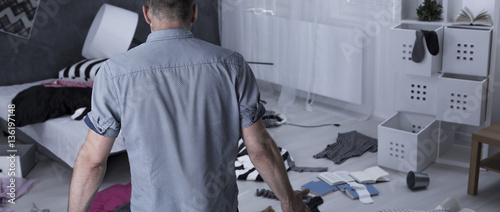 Фотография Man in a devastated apartment