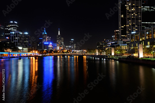 Veduta di Melbourne Australia di sera