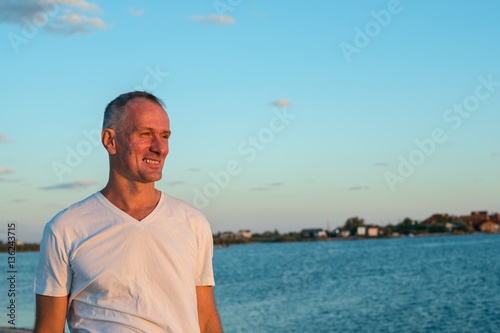 Man enjoying life on the seaside