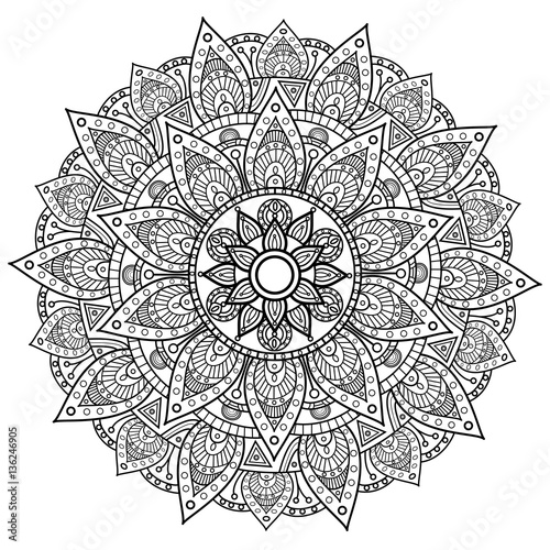 Vector illustration of a black and white mandala for coloring book, mandala in bianco e nero vettoriale da colorare