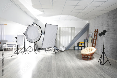 Photo studio with lightning...