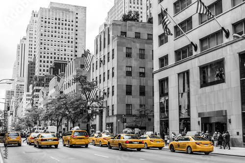 New York City Taxi Streets USA Big Apple Skyline american flag black white yellow © CL-Medien