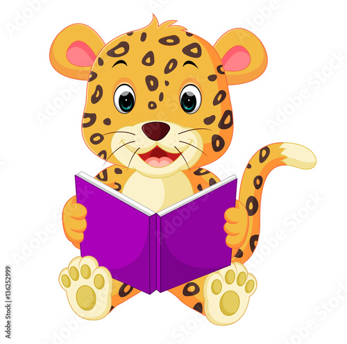 Fototapeta Naklejka Na Ścianę i Meble -  leopard reading book