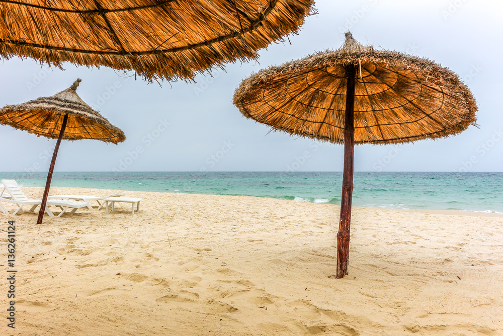 Tunesien Strand Sonnenschirm Stock Photo | Adobe Stock