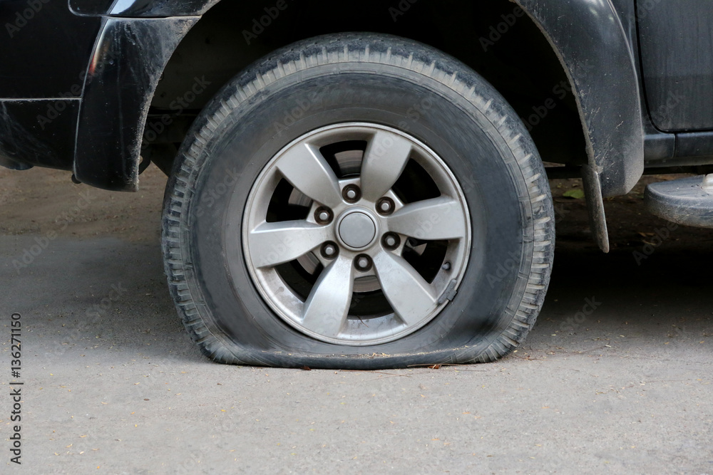 Obraz premium Tires leak