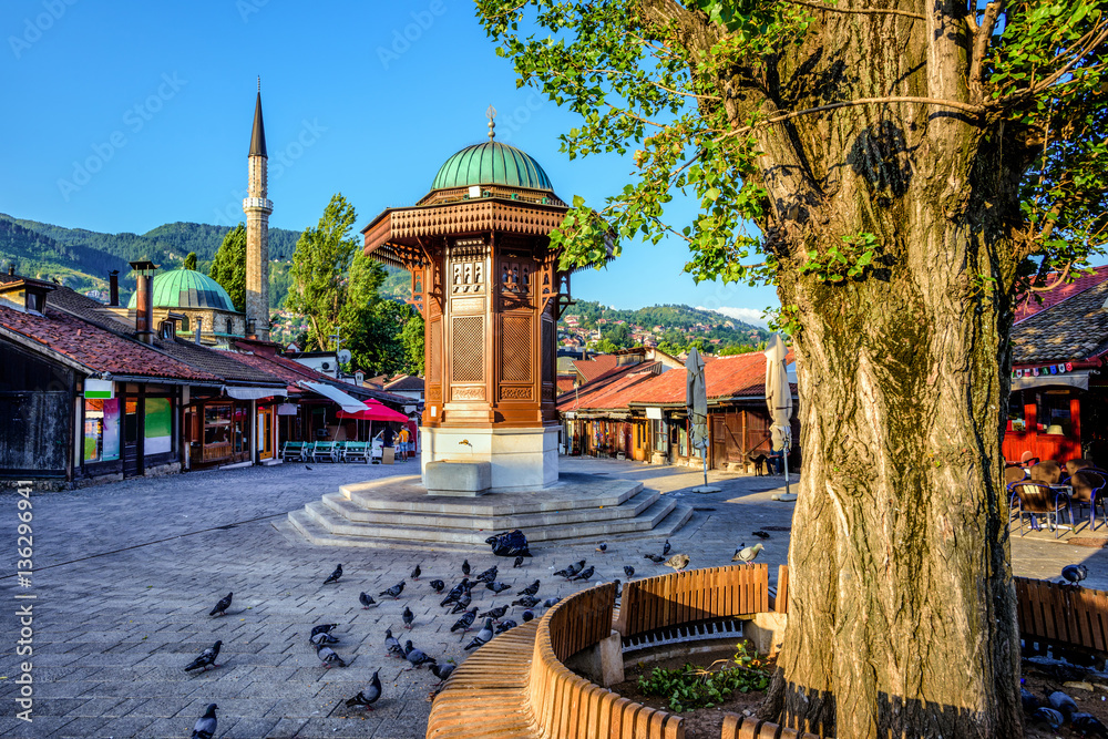 Sebilj fountain in the Old Town of Sarajevo, Bosnia - obrazy, fototapety, plakaty 