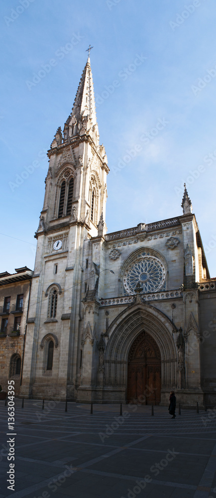 Bilbao, Paesi Baschi, 25/01/2017: la Basilica Cattedrale di Santiago, chiesa cattolica in stile gotico costruita tra la fine del XIV e l'inizio del XVI secolo