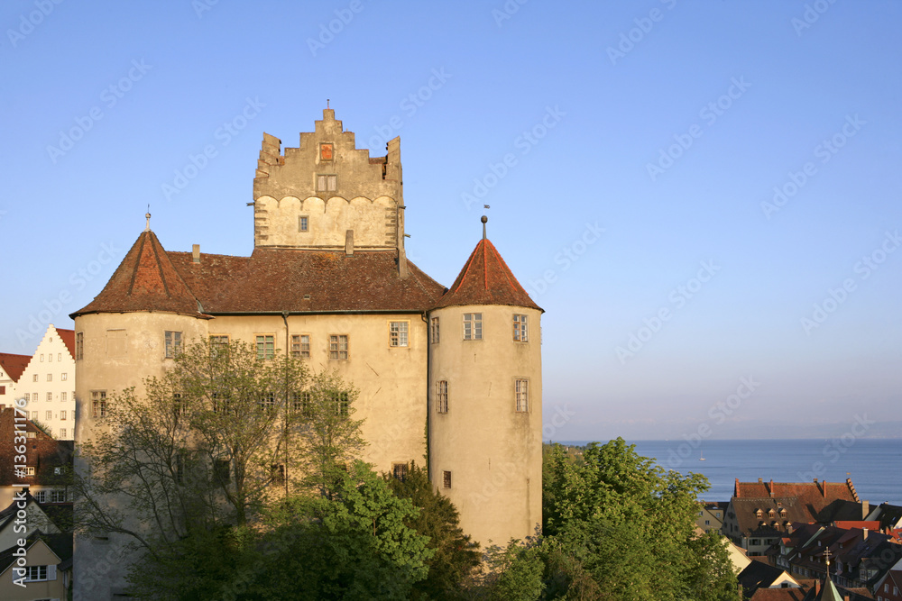 Die Burg, altes Schloss in Meersburg am Bodensee, Baden-Wuerttemberg, Deutschland, Europa