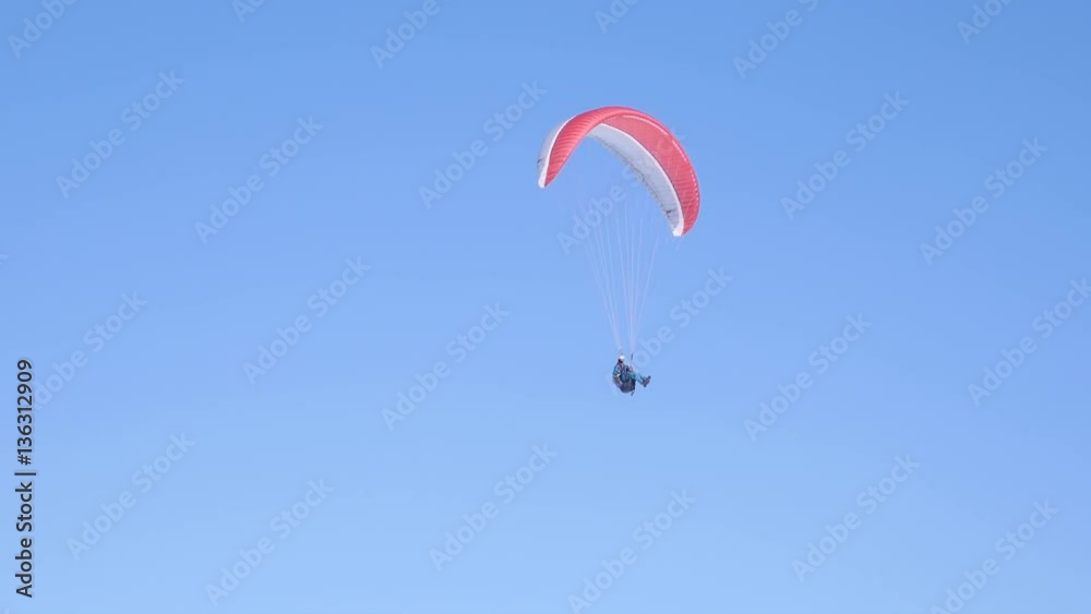A para-glider landing after an enjoying flight... A para-glider landing after an enjoying flight...