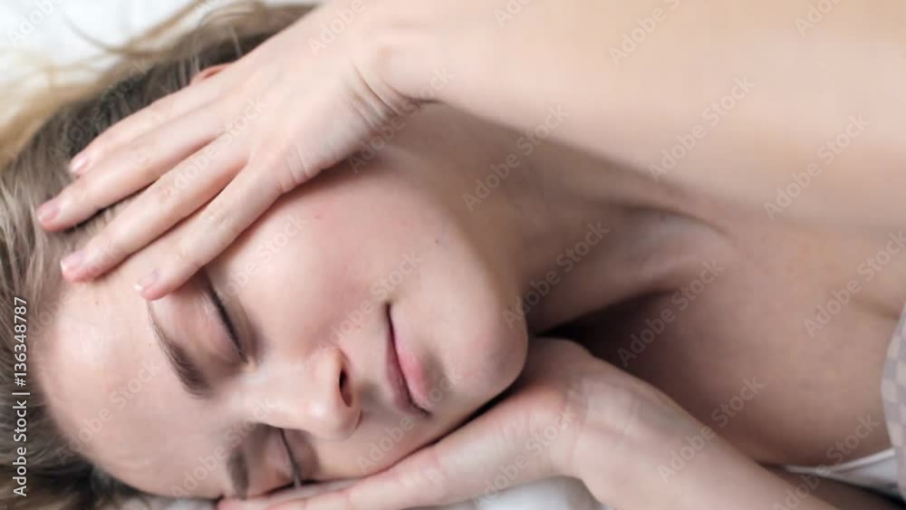 Pretty woman wakes up Pretty woman wakes up