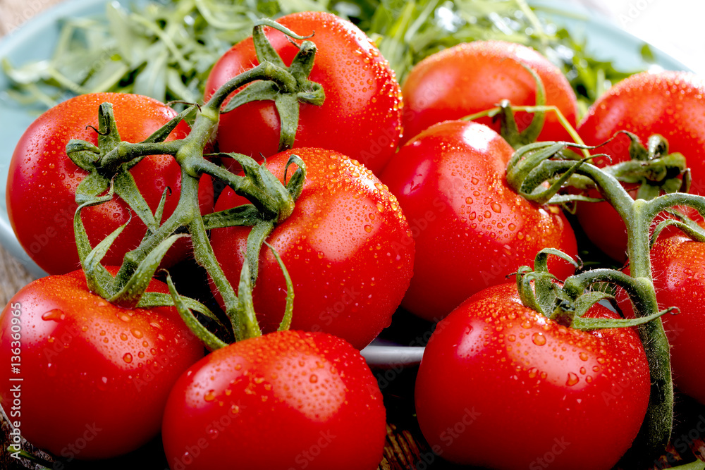 Frische Bio Tomaten Stock Foto Adobe Stock