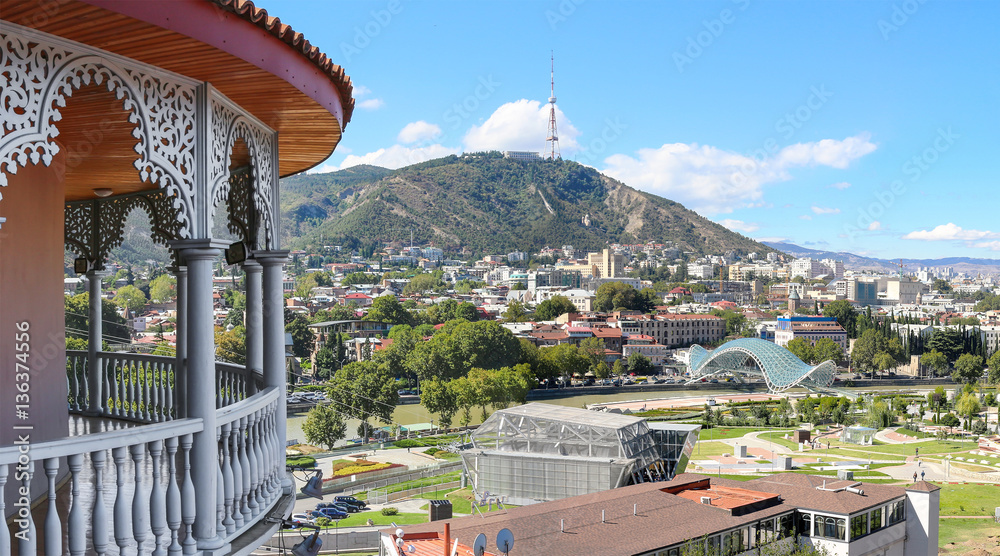 Fototapeta premium Tbilisi panoramic view with old balcony