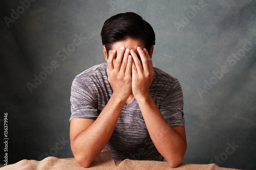 Canvastavla 疲れた男性