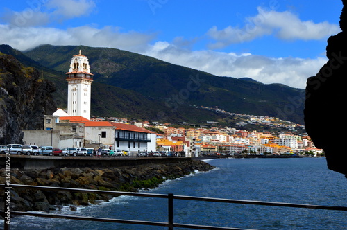 Pueblo junto al mar photo