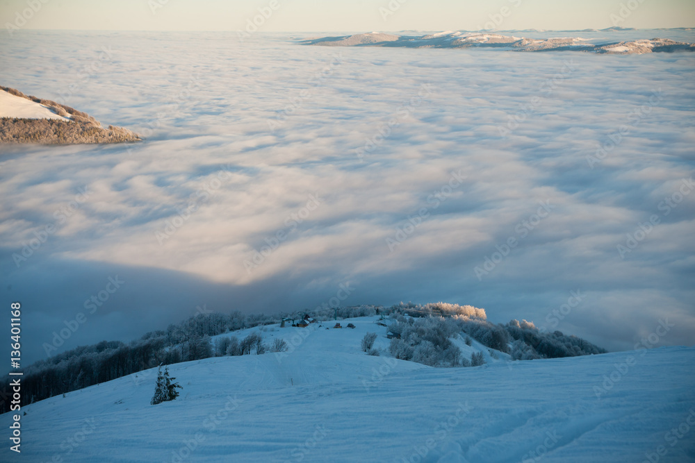 Fototapeta premium Morning fog in the mountains