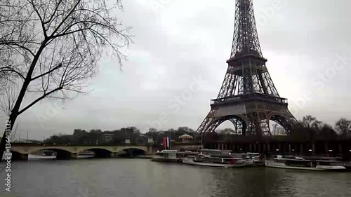 Cinemagraph Eiffel tower Paris