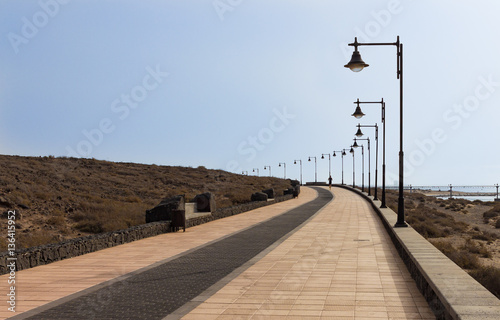 bicycle and pedestrian path along the seafront © matthia