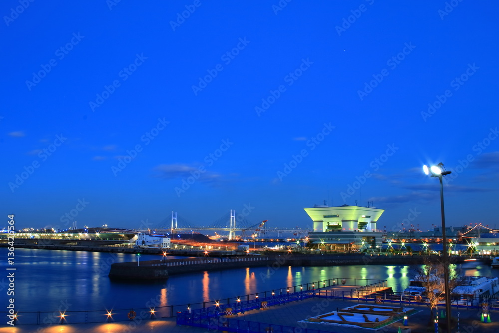 Fototapeta premium Nocny widok Yokohamy