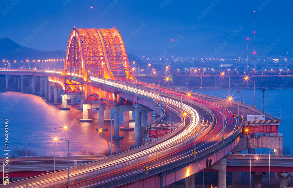 Naklejka premium Most Banghwa w Korei, Korei Południowej