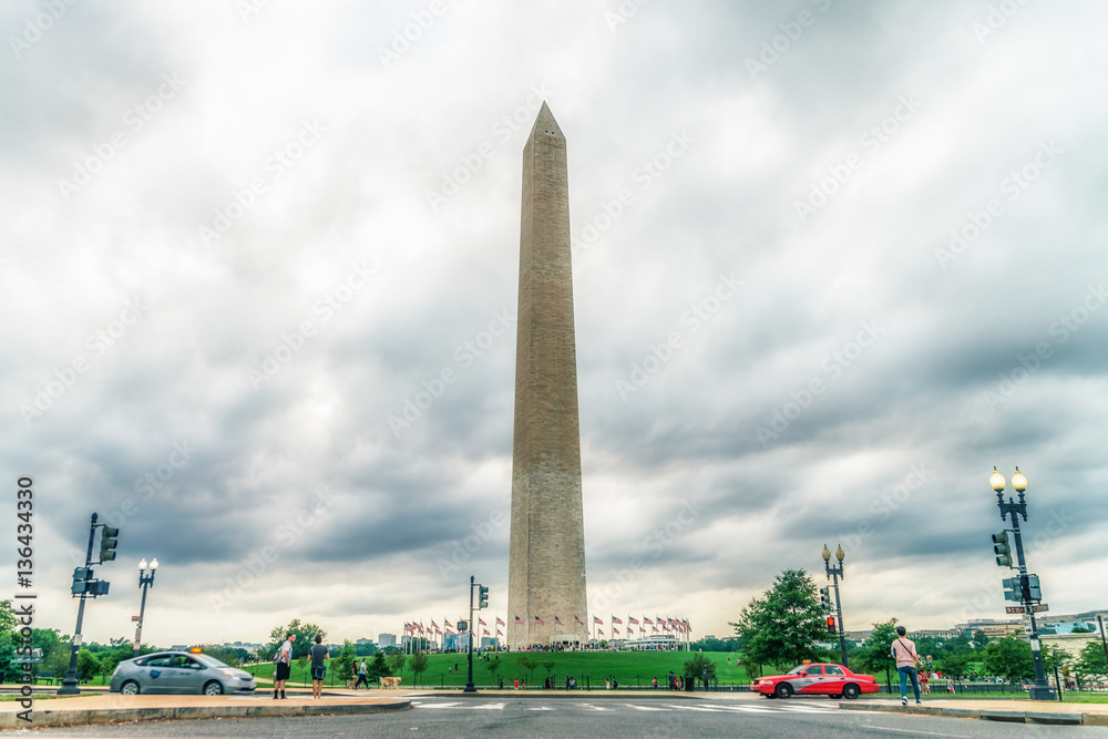 Φωτογραφία WASHINGTON DC, USA The Washington Monument is an obelisk, built to commemorate George Washington, once commander-in-chief of the Continental Army and the first American president