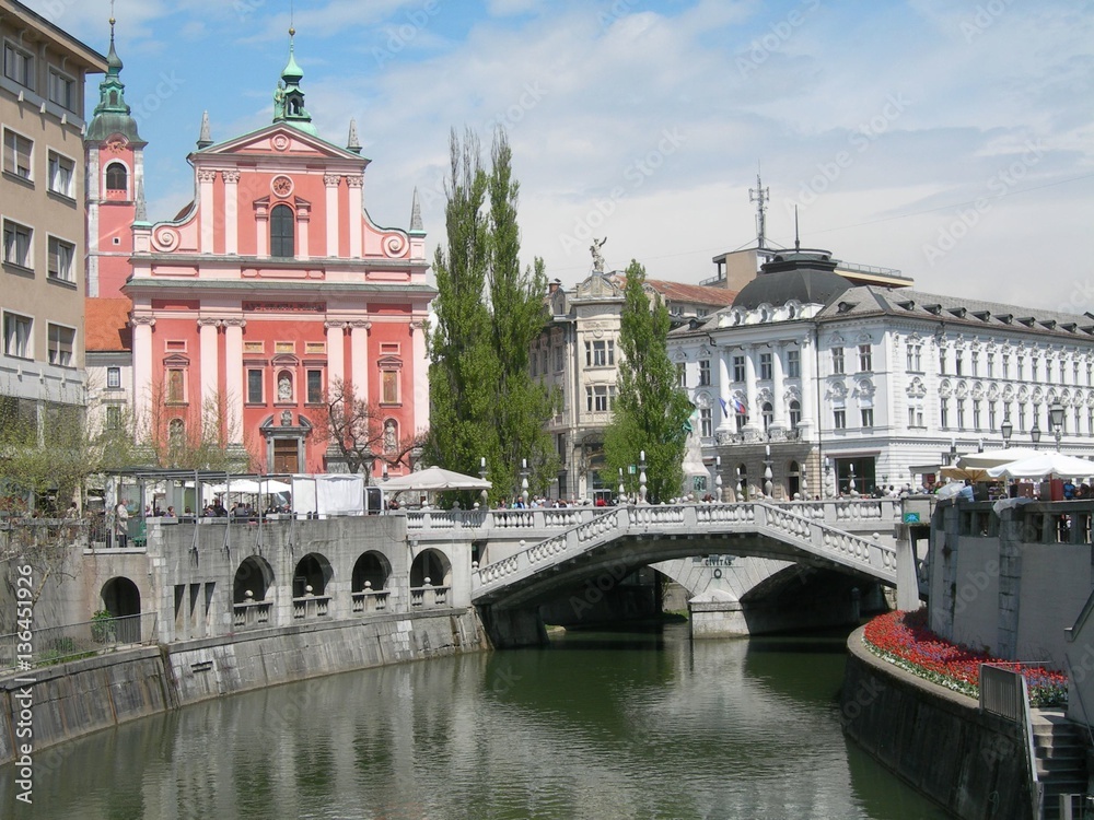 Fototapeta premium Lubiana - il triplice ponte