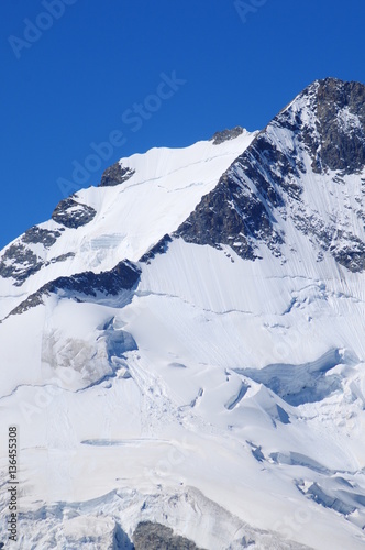 Schweizer Alpen  Der Grat der Bernina-Gruppe im Oberengadin
