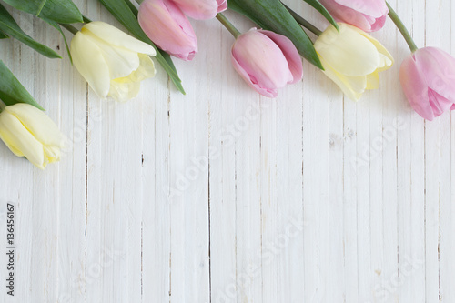 Fototapeta Naklejka Na Ścianę i Meble -  beautiful tulips on wooden background