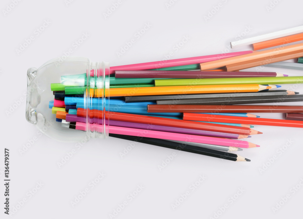 Fototapeta premium Color pencils isolated on white background