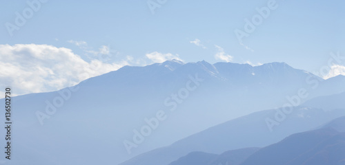 南アルプス、鳳凰三山のパノラマ風景