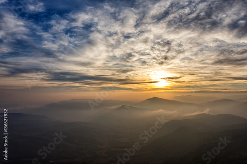Sunrise in the mountains at Phu Ruea National Park, Loei, Thaila