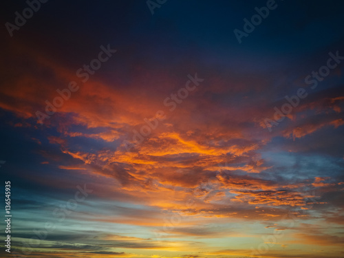 Fototapeta Naklejka Na Ścianę i Meble -  Beautiful fiery orange sunset sky