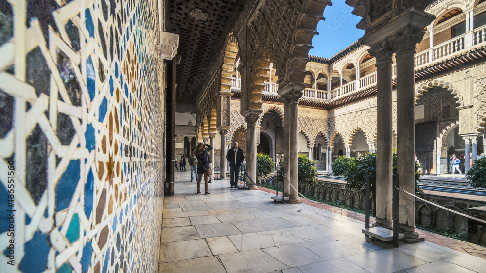 Fototapeta premium The courtyard of the Maidens in the Alcazar in old Seville, Spain.