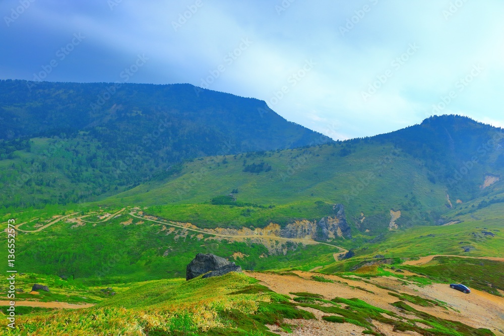 Fototapeta premium 【群馬県/長野県】毛無峠とアウディTT