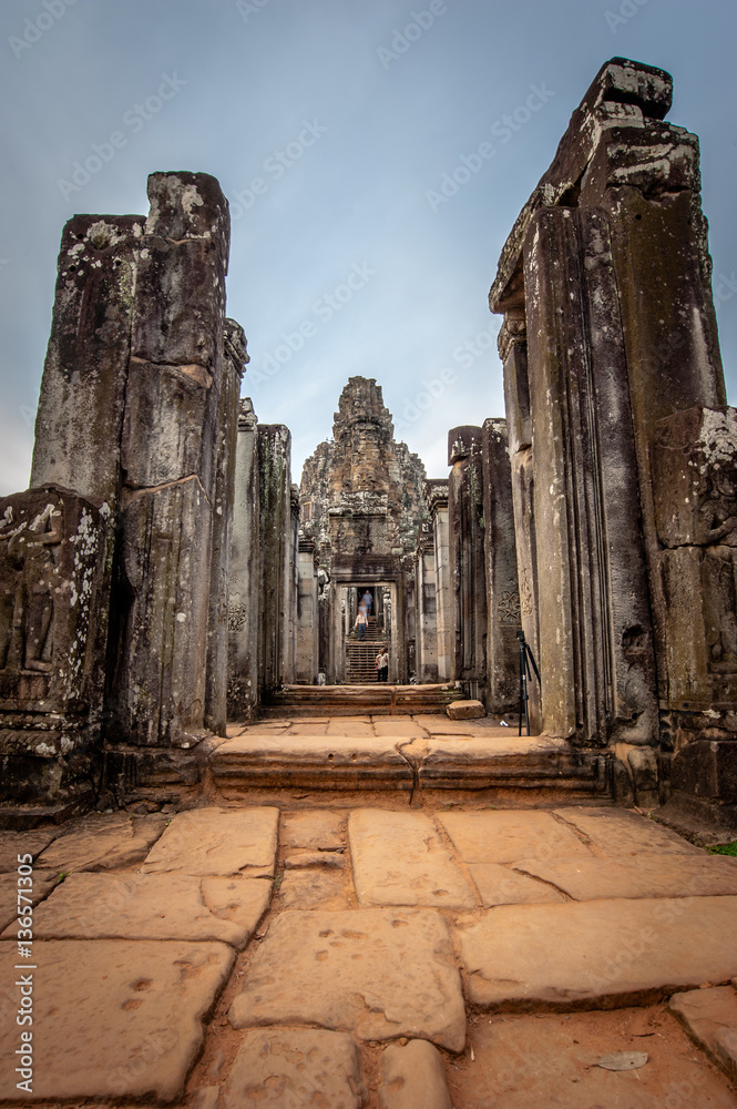 Fototapeta premium Bayon temple and laterite ruins in Angkor Thom,landmark in Siem Reap, Cambodia. Angkor wat inscribed on the UNESCO World Heritage List in 1992