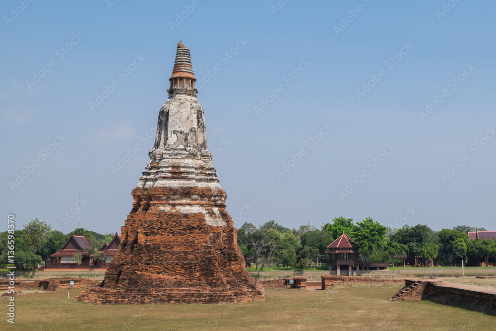 Wat Chaiwatthanaram, the historical Park of Ayutthaya, Phra Nakh