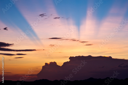 Fototapeta Naklejka Na Ścianę i Meble -  Sunset sun rays background