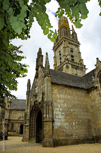 Calvaire de l'enclos paroissial de Lampaul-Guimiliau photo