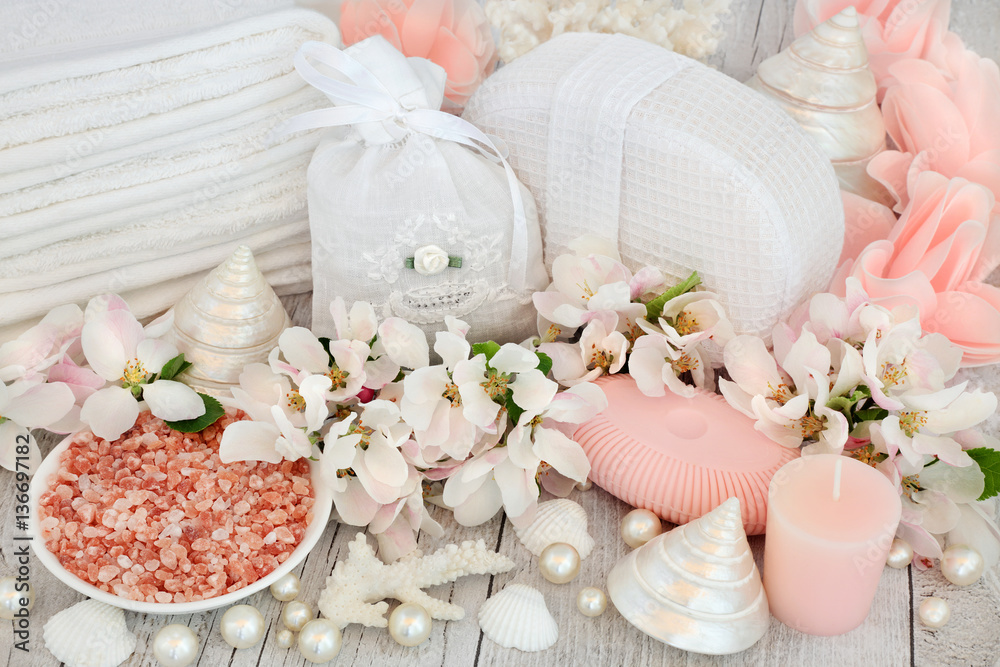 Skin care detox and ex foliating spa beauty treatment. Skin care detox and ex foliating spa beauty treatment.