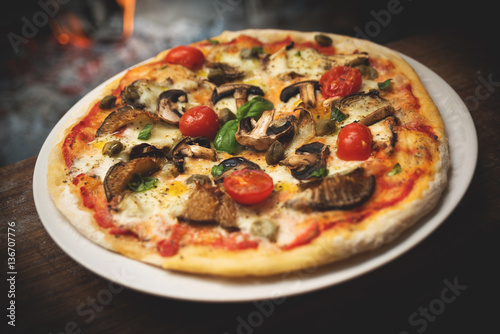 Pizza ai funghi, mushroom pizza