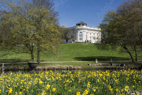 Braunschweig, Schloss Richmond im Frühjahr.