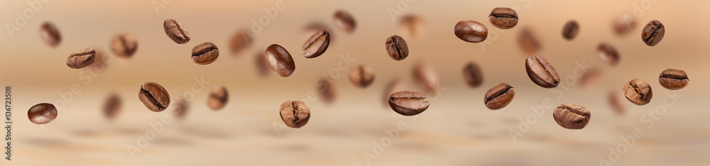 Fototapeta Latający ziarna kawy poziomy baner