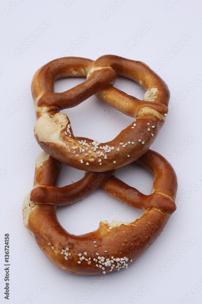 Laugenbrezeln mit Salz Laugenbrezeln mit Salz