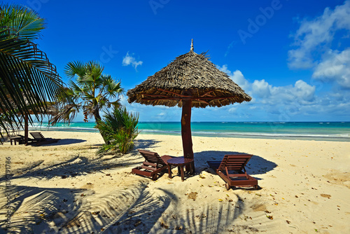 Obraz na płótnie Picturesque coast Diani w salonie