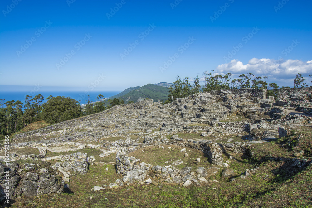 Monte Santa Tecla (A Guardia, Galicia, España): Reconstrucción de un poblado celta