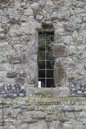 Fototapeta Naklejka Na Ścianę i Meble -  Window Feature at Hadleigh Castle