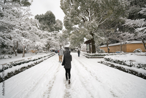 Tablou pe pânză Approach Kinkakuji temple,snow scene,Kyoto,tourism of Japan
