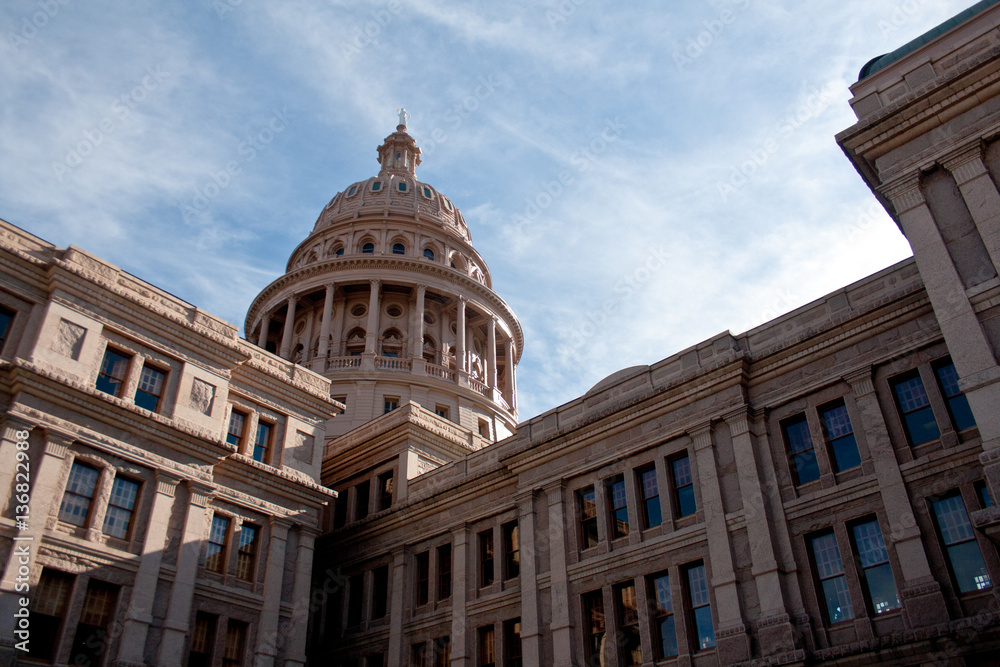 Fototapeta premium The exterior of the Texas State Capitol building in downtown Austin, Texas.