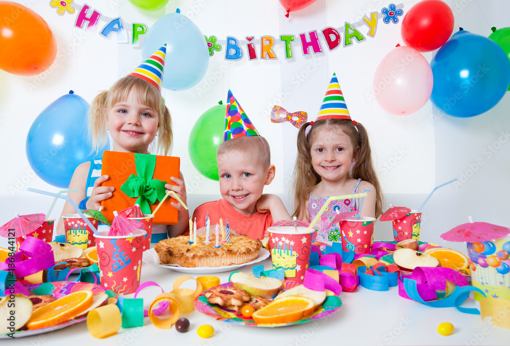Fototapeta premium Happy kids birthday