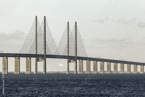 Öresundsbron mellan Malmö i Sverige och Köpenhamn i Danmark photo